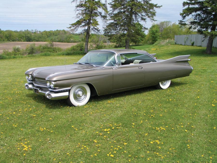  Cadillac Series 62 Hardtop Coupe 1959 года  (фото 6 из 10)